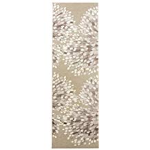 Alfombra gris y blanca